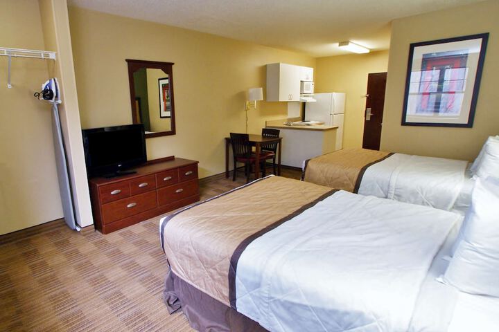 Room 9 of 29