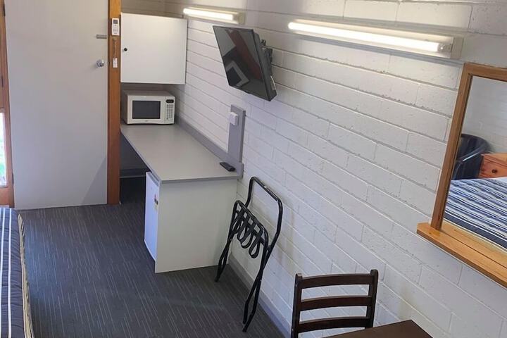 Room 8 of 54