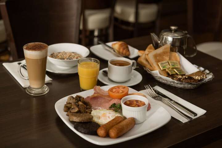 Breakfast/Coffee Service 32 of 48