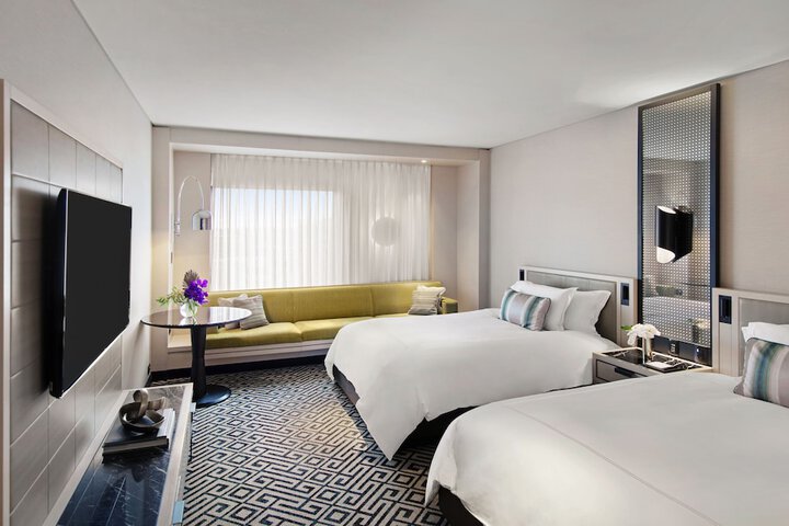 Room 21 of 50
