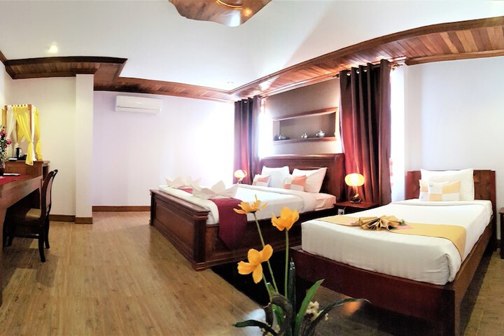 Room 32 of 99