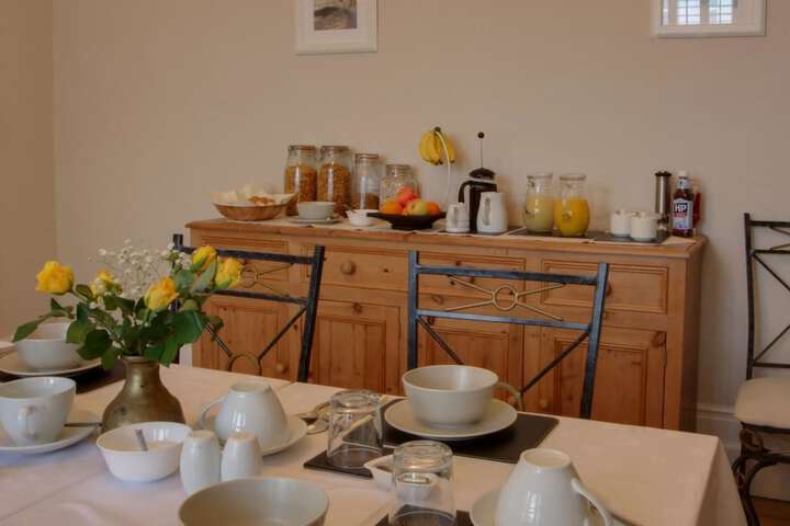 Breakfast/Coffee Service 12 of 16