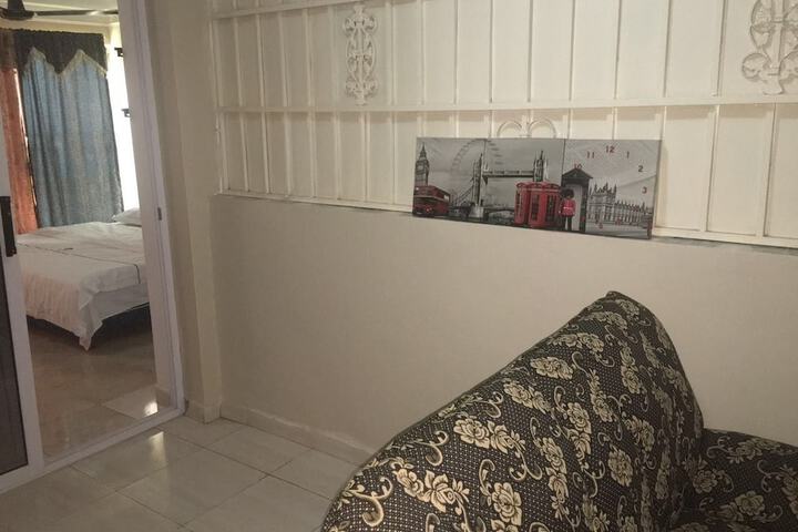 Room 10 of 30