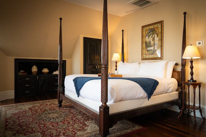 Room 20 of 149