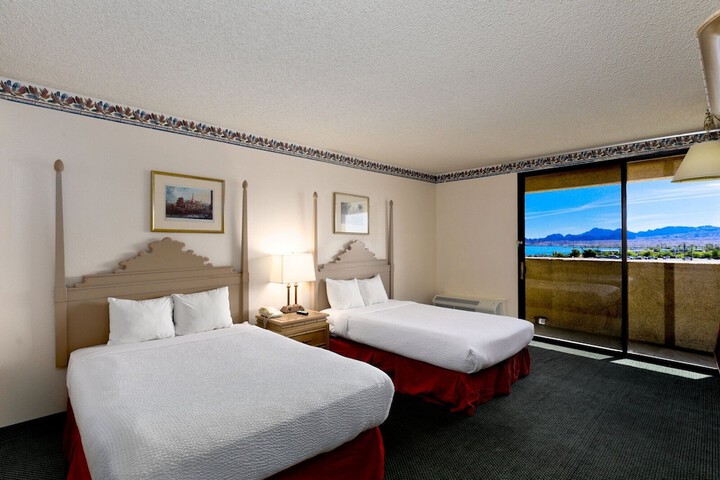 Room 27 of 61