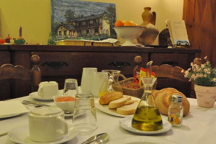 Breakfast/Coffee Service 15 of 36