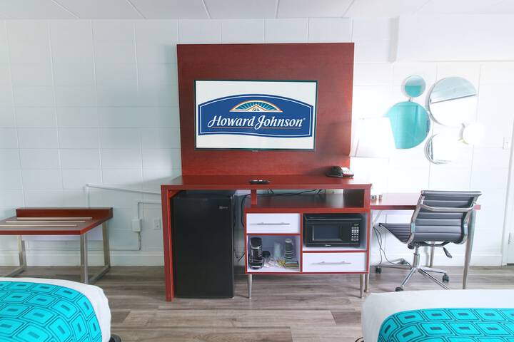 2 Double Beds (6 of 12)