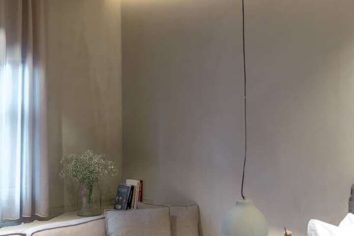 Room 15 of 36