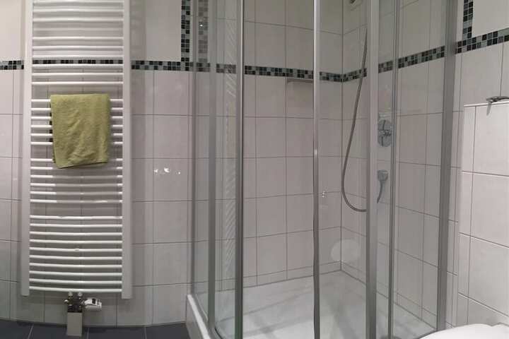Room 8 of 31