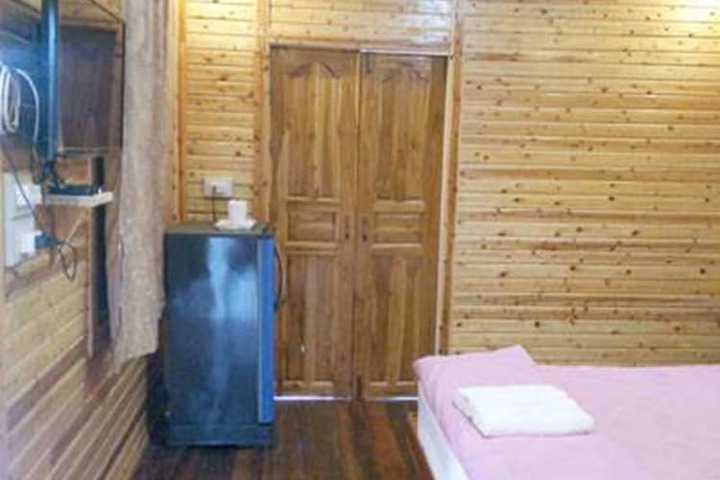 Room 5 of 15