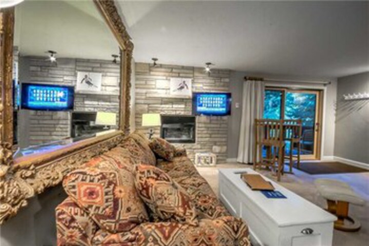 Room 5 of 20