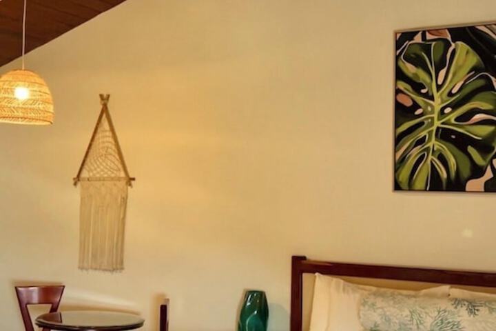 Room 25 of 84