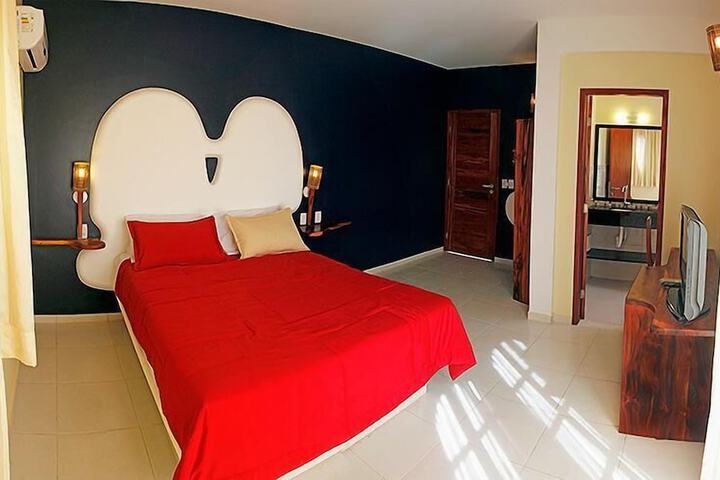 Room 18 of 36
