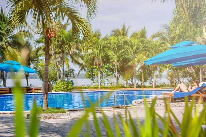 Pool 52 of 140