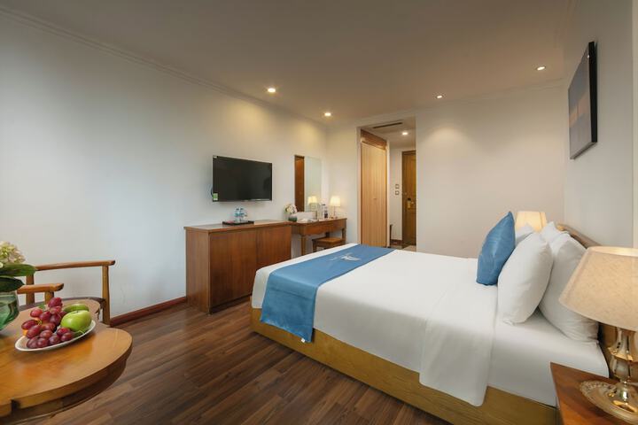 Room 13 of 72