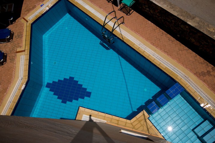 Pool 16 of 34
