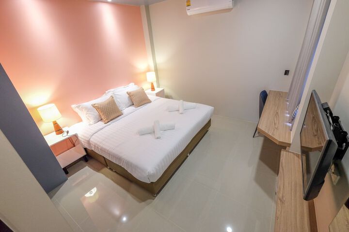Room 8 of 73