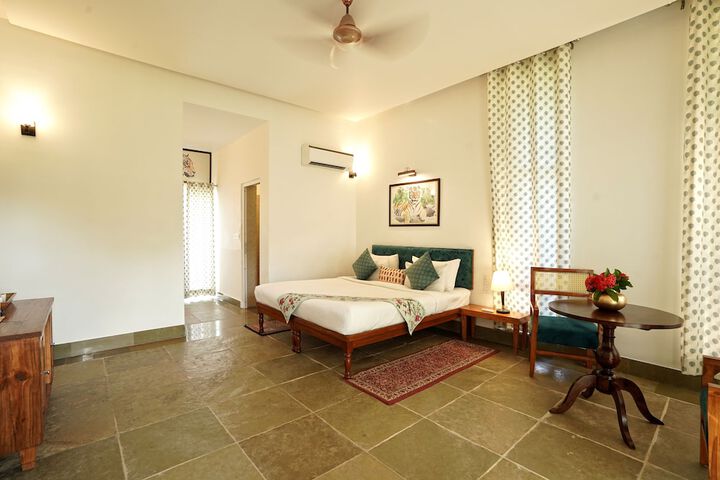 Room 20 of 156