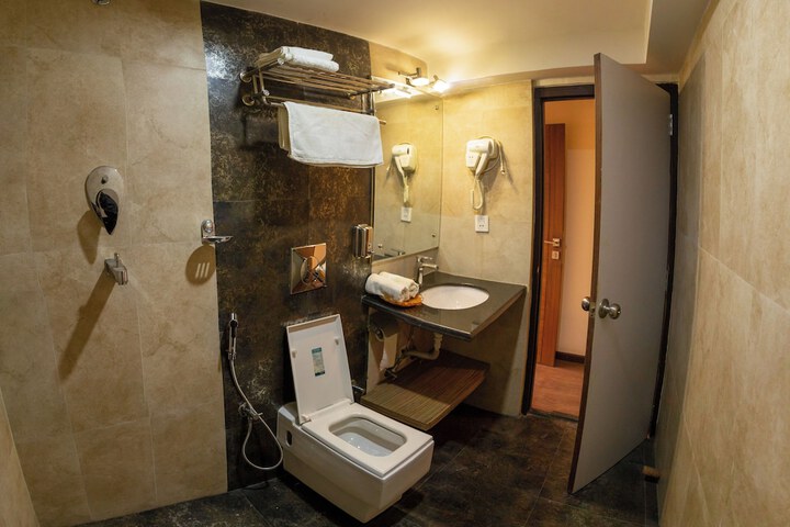 Room 20 of 26