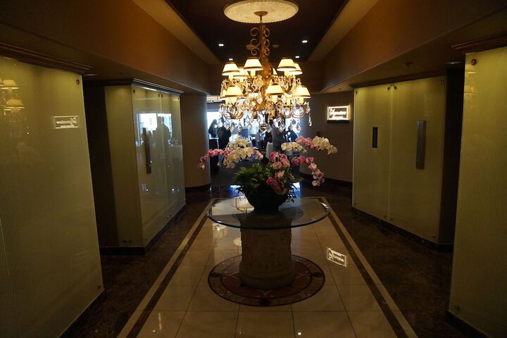 Ballroom/Hall 58 of 78