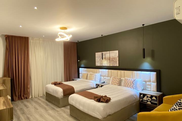 Room 52 of 135