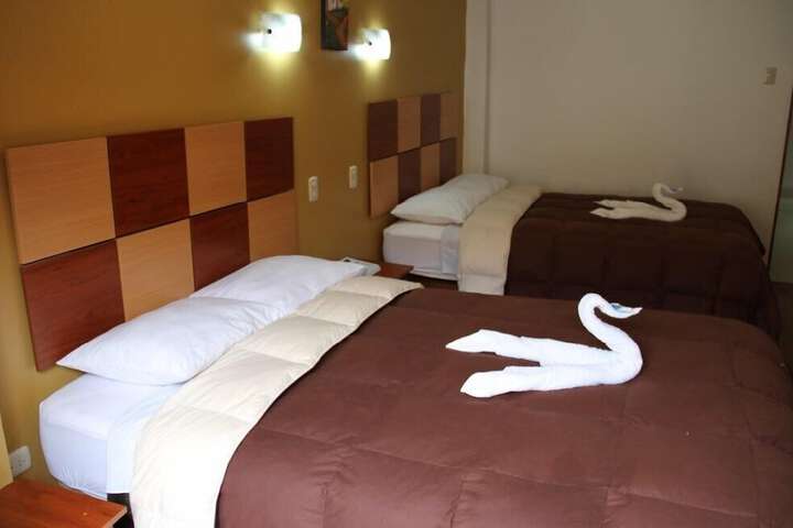 Room 13 of 38