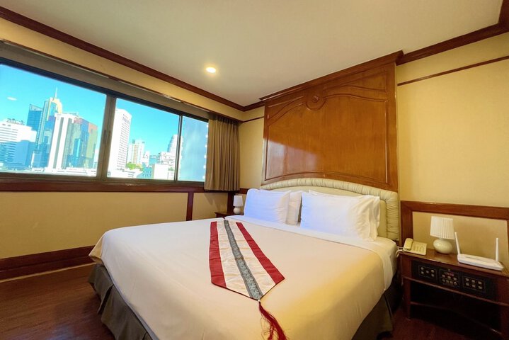 Room 10 of 23