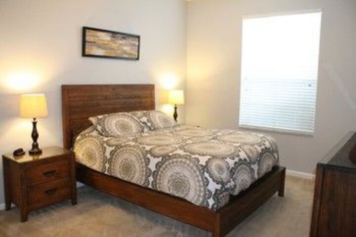 Room 5 of 14