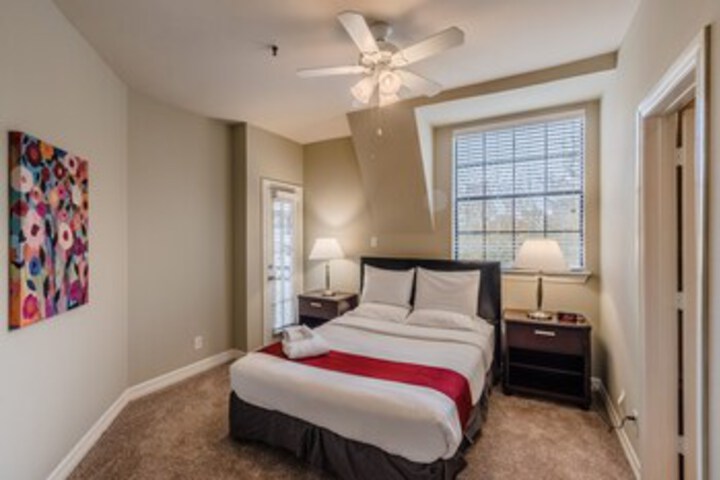 Room 21 of 27