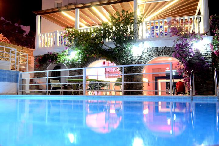 Ayisigi Hotel