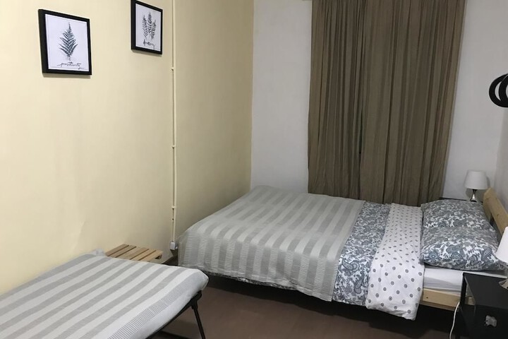 Room 37 of 46