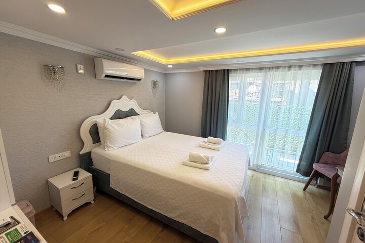Room 66 of 105