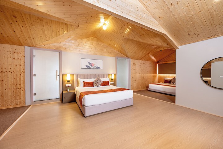 Room 7 of 51