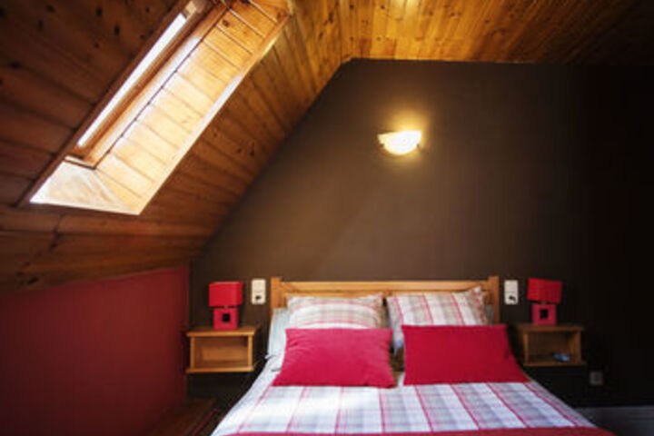 Room 9 of 22