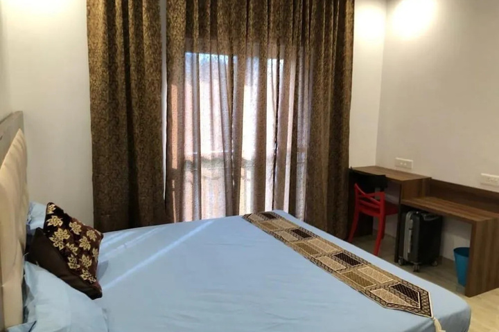 Room 3 of 14