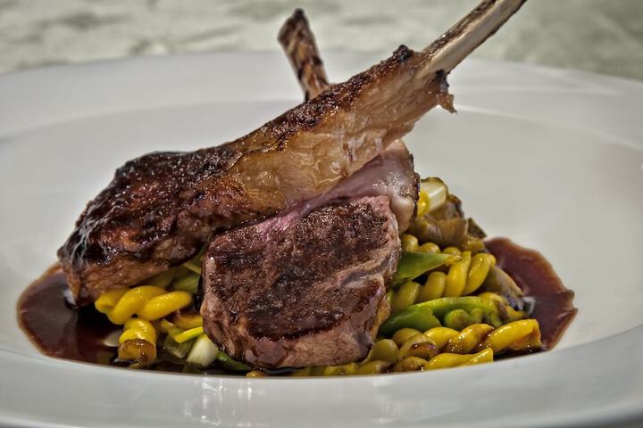 Dining 98 of 145