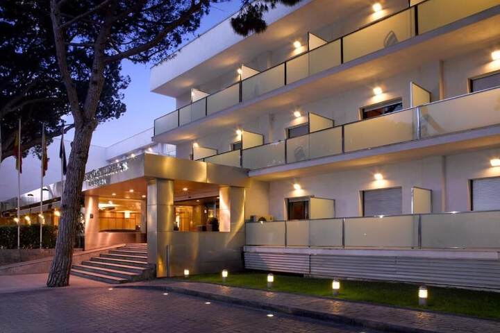 Hotel 51 of 52