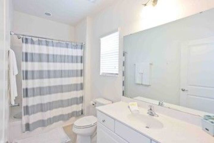 Room 3 of 25