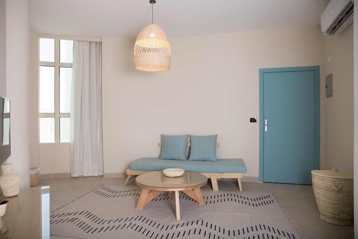 Room 85 of 307