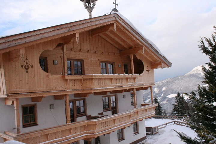 Sunlit Mansion With Garden Near Ski Area in Söll