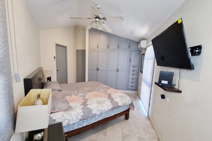 Room 3 of 17