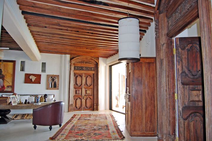 Room 50 of 149