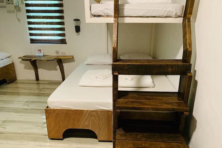 Room 22 of 238