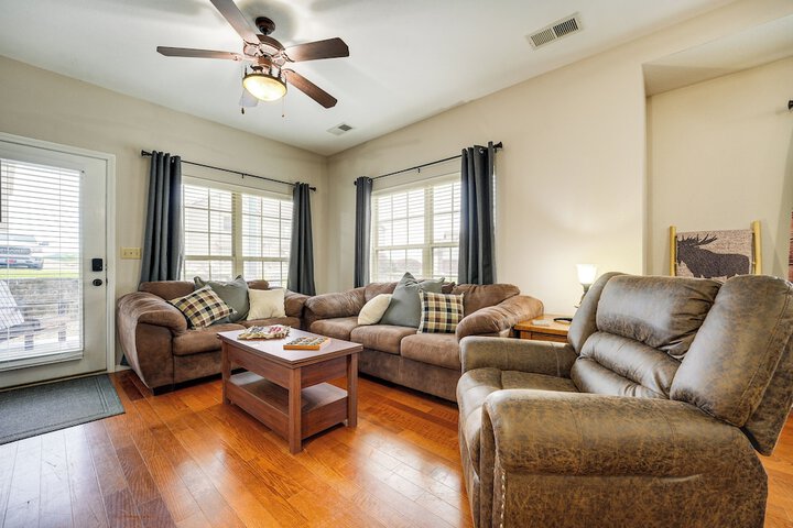 Exterior of Branson West Vacation Rental w / Resort Amenities!