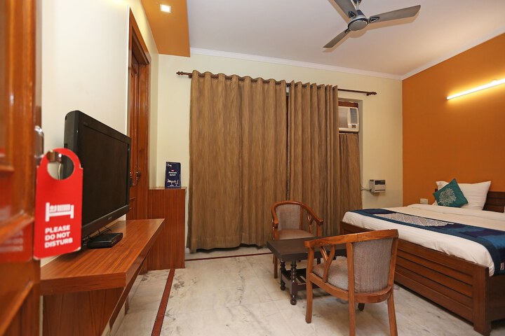Room 15 of 20