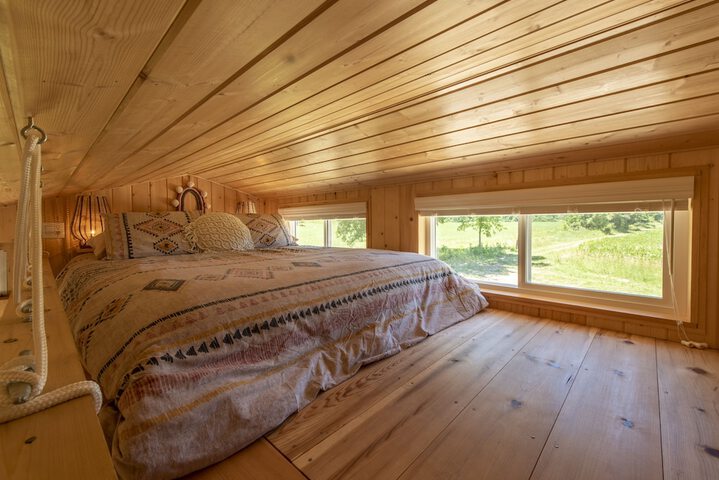 Room 4 of 36