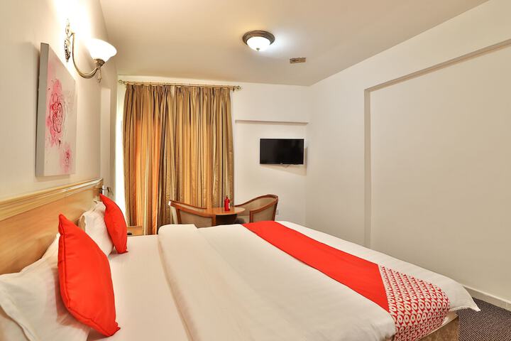 Room 19 of 27