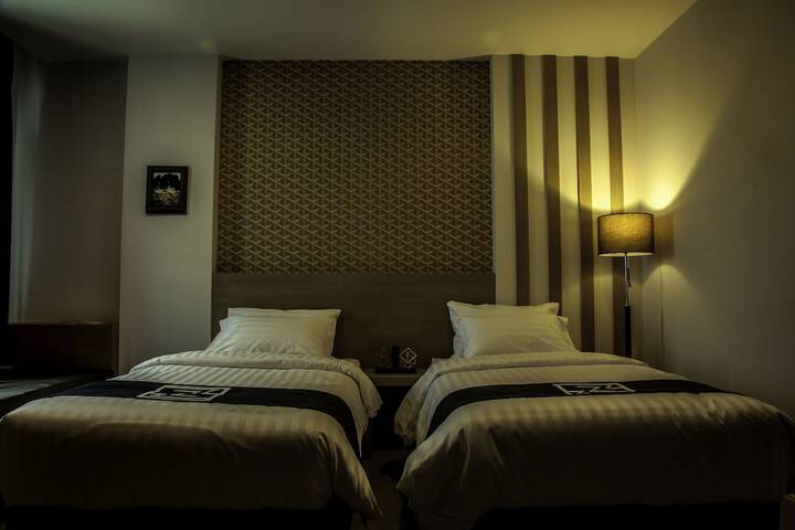 Room 9 of 52