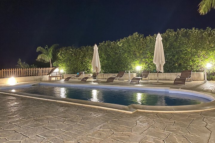 Hotel with Pool