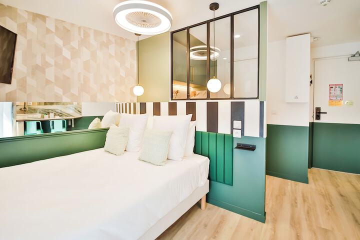 Room 60 of 270